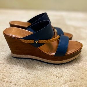 Sexy summer navy wedges